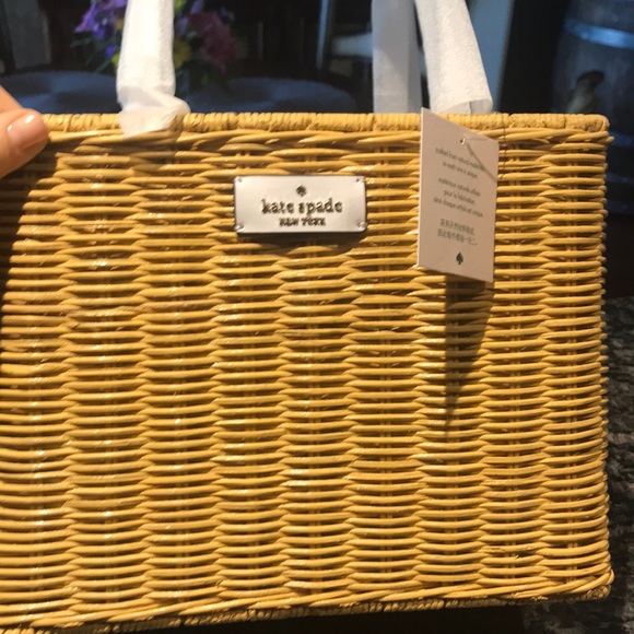 kate spade Handbags - Brand New Kate Spade Bag